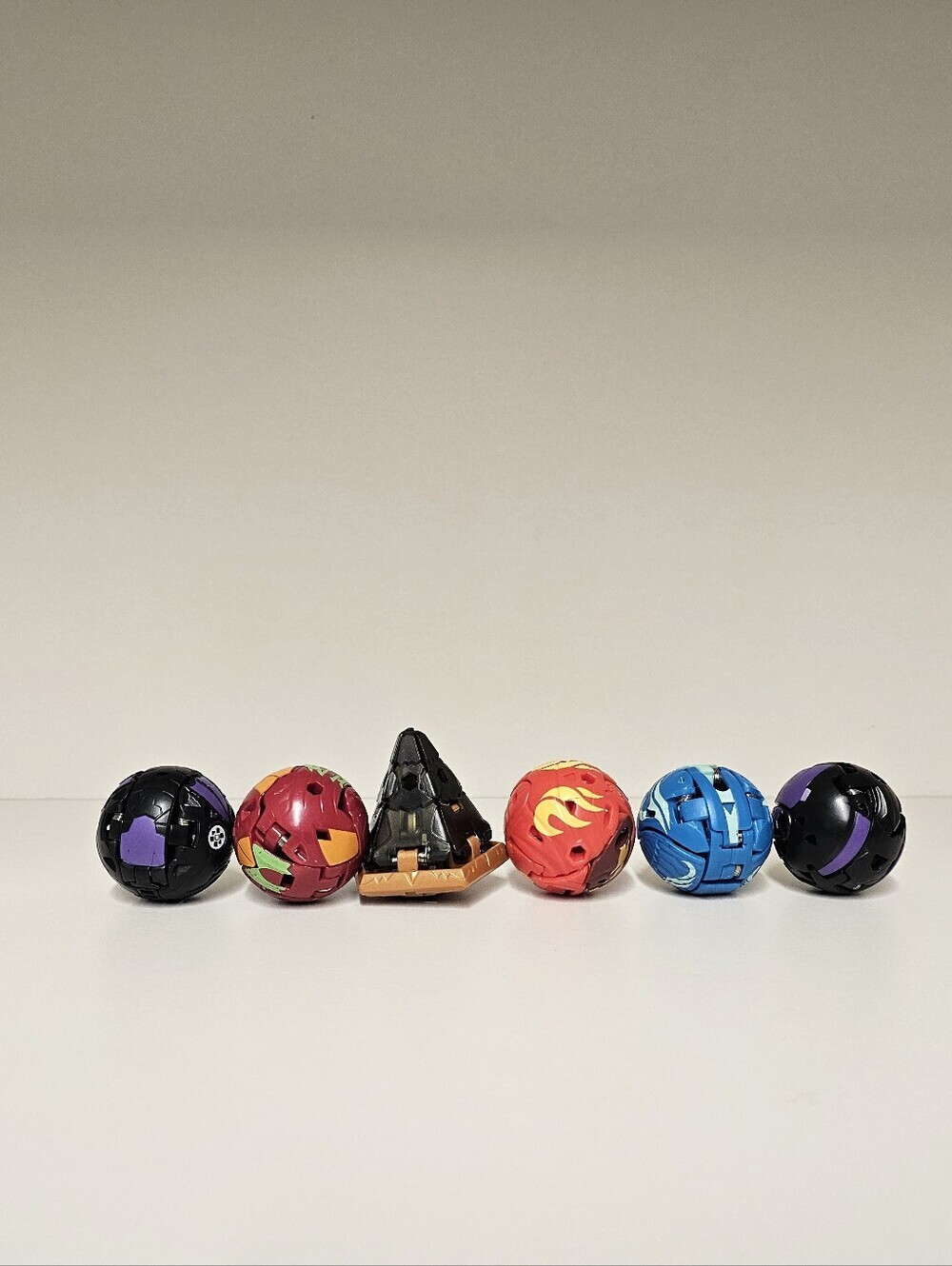 RARE Collectibles Bakugan Battle Brawlers Anime Assorted Lot - qty 6